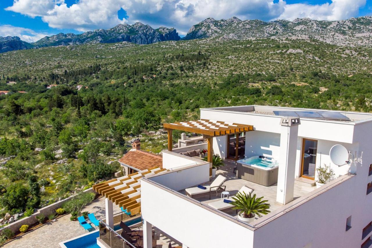 Villa Grandioza Селине Екстериор снимка